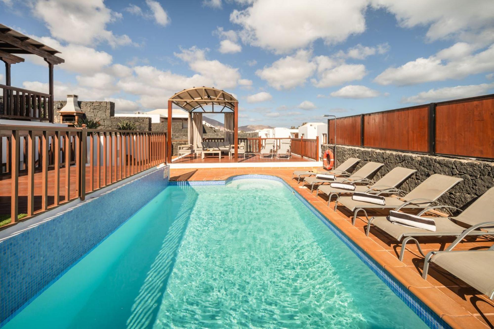 Villa 61 Playablanca Lanzarote Pool Spa Playa Blanca  Exterior foto